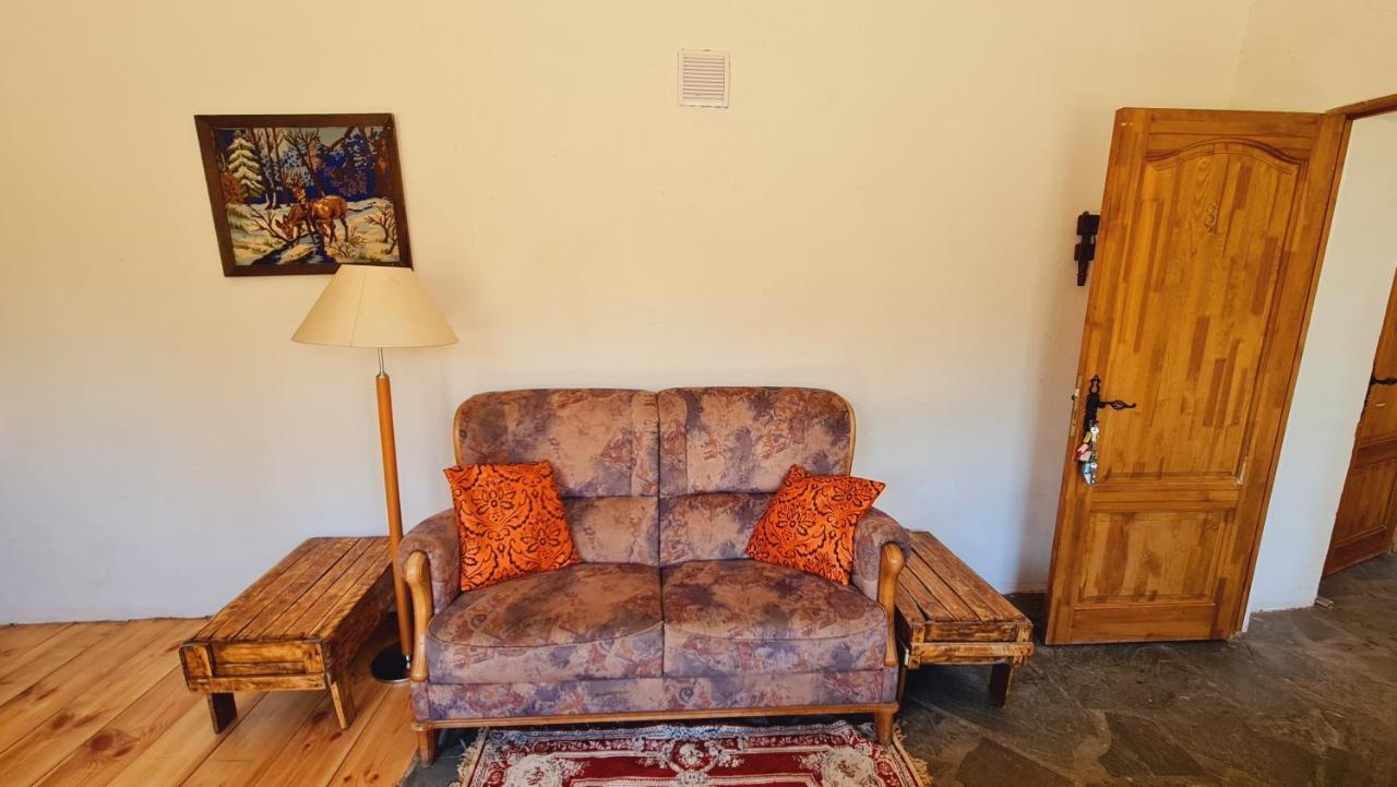 Butterfly House Apartment Pavilosta Ngoại thất bức ảnh