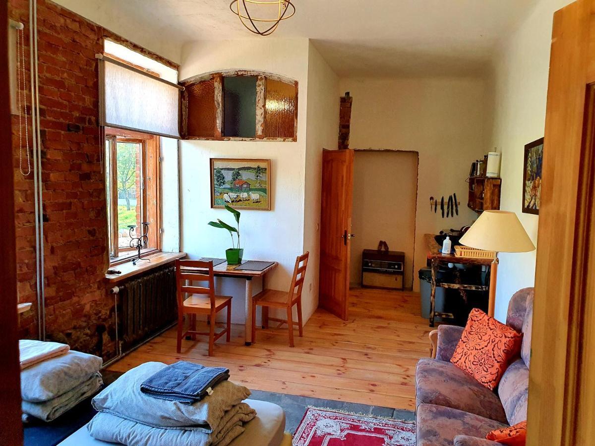 Butterfly House Apartment Pavilosta Ngoại thất bức ảnh
